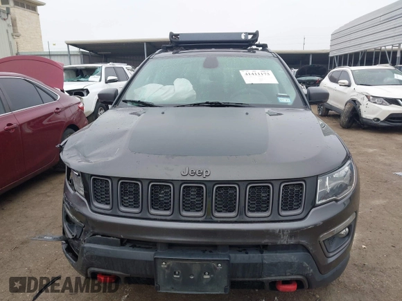 2019 Jeep Compass Trailhawk with VIN 3C4NJDDB1KT739938, listed as a IAAI auction lot 41411173 with 140,396 mi miles and . Bid and sale history available at carsss.com. Image 12.
