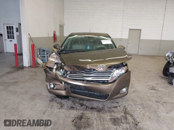 2009 Toyota Venza with VIN 4T3ZK11A69U015318, listed as a IAAI auction lot 41979012 with 140,202 mi miles. Bid and sale history available at carsss.com. Image 13.