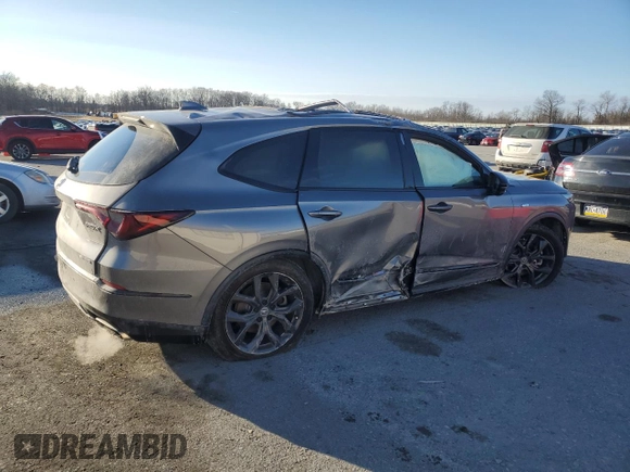 2024 Acura MDX w/A-Spec Package with VIN 5J8YE1H00RL020647, listed as a Copart auction lot 43196085 with 17,975 mi miles and Salvage Title. Bid and sale history available at carsss.com. Image 3.