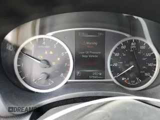 2018 Nissan Sentra SV z VIN 3N1AB7AP8JY249921, wystawiony jako Copart lot #55950335 z przebiegiem 57 560 mil mil oraz Szkoda całkowita • Salvage title. Historia ofert i sprzedaży dostępna na DreamBid. Obrazek 9.