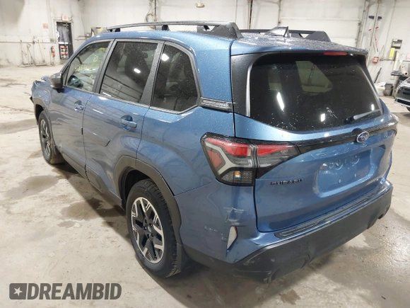 2025 Subaru Forester Premium with VIN JF2SLDDCXSH500023, listed as a IAAI auction lot 41843810 with 749 mi miles. Bid and sale history available at carsss.com. Image 3.