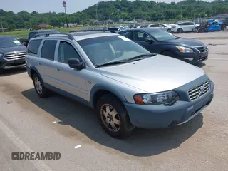 2004 Volvo V70 XC Cross Country with VIN YV1SZ59H441124920, listed as a IAAI auction lot 42456773 with 223,980 mi miles and . Bid and sale history available at DreamBid. Image 1.