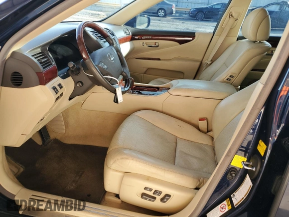 2012 Lexus LS 460 z VIN JTHCL5EF6C5015378, wystawiony jako Copart lot #49617005 z przebiegiem 146 702 mil mil oraz Szkoda całkowita • Salvage title. Historia ofert i sprzedaży dostępna na DreamBid. Obrazek 7.