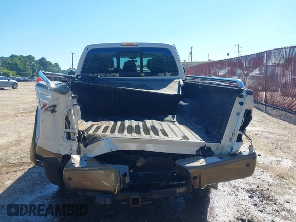 2015 Ford F-250 Lariat with VIN 1FT7W2BT9FEC69657, listed as a IAAI auction lot 42213915 with 148,839 mi miles and . Bid and sale history available at DreamBid. Image 17.