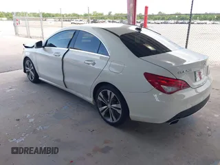 2016 Mercedes-Benz CLA 250 z VIN WDDSJ4EB4GN330900, wystawiony jako IAAI lot #42342783 z przebiegiem 76 342 mil mil oraz . Historia ofert i sprzedaży dostępna na DreamBid. Obrazek 3.