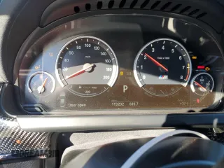 2014 BMW M6 z VIN WBS6C9C51ED466736, wystawiony jako Copart lot #45031575 z przebiegiem 119 202 mil mil oraz Szkoda całkowita • Salvage title. Historia ofert i sprzedaży dostępna na DreamBid. Obrazek 9.