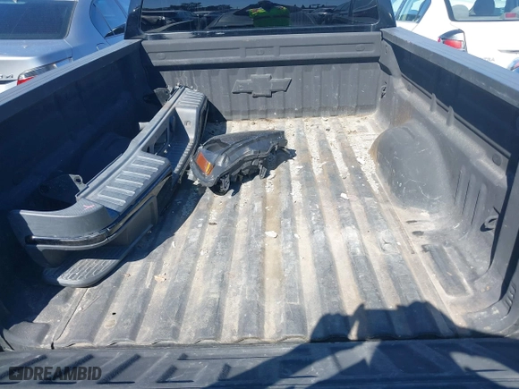 2020 Chevrolet Colorado 2WD Work Truck with VIN 1GCGSBEN8L1119776, listed as a IAAI auction lot 41778000 with 89,392 mi miles. Bid and sale history available at carsss.com. Image 18.