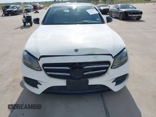 2019 Mercedes-Benz E 300 with VIN WDDZF4JBXKA504054, listed as a IAAI auction lot 42030792 with 81,080 mi miles and . Bid and sale history available at DreamBid. Image 6.