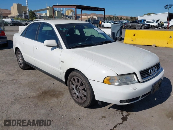 2001 Audi A4 с VIN WAUDH68D61A084340, выставлен на аукционе IAAI как лот 42866191 с пробегом 141 970 миль миль и . История ставок и продаж доступна на DreamBid. Изображение 1.