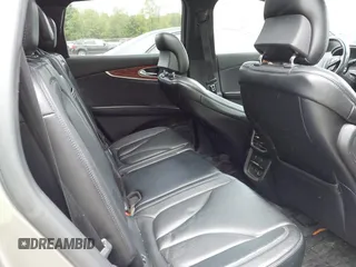 2016 Lincoln MKX Select z VIN 2LMTJ8KR2GBL62540, wystawiony jako IAAI lot #42260777 z przebiegiem 107 549 mil mil oraz . Historia ofert i sprzedaży dostępna na DreamBid. Obrazek 8.
