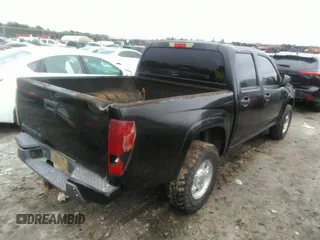 2004 Chevrolet Colorado 1SB LS Z85 with VIN 1GCDT136948200557, listed as a IAAI auction lot 40878034 with 207,863 mi miles. Bid and sale history available at carsss.com. Image 4.