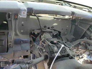 2003 Chevrolet Silverado SS z VIN 2GCEK19N531325806, wystawiony jako Copart lot #72250174 z przebiegiem Nie podano mil oraz Nie do naprawy. Historia ofert i sprzedaży dostępna na DreamBid. Obrazek 9.