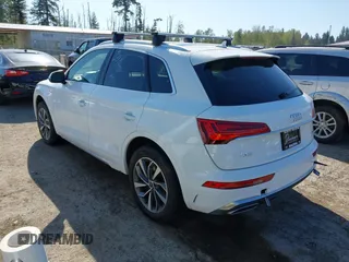 2022 Audi Q5 S line Premium Plus with VIN WA1EAAFY9N2112369, listed as a IAAI auction lot 42085322 with 1 mi miles. Bid and sale history available at carsss.com. Image 3.