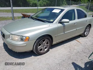 2005 Volvo S60 с VIN YV1RS592952441652, выставлен на аукционе IAAI как лот 42417094 с пробегом 174 894 миль миль и . История ставок и продаж доступна на DreamBid. Изображение 19.