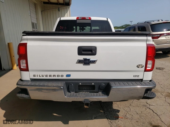 2018 Chevrolet Silverado 1500 LTZ with VIN 3GCUKSER4JG370346, listed as a Copart auction lot 64943634 with 0 mi miles and Salvage Title. Bid and sale history available at carsss.com. Image 6.