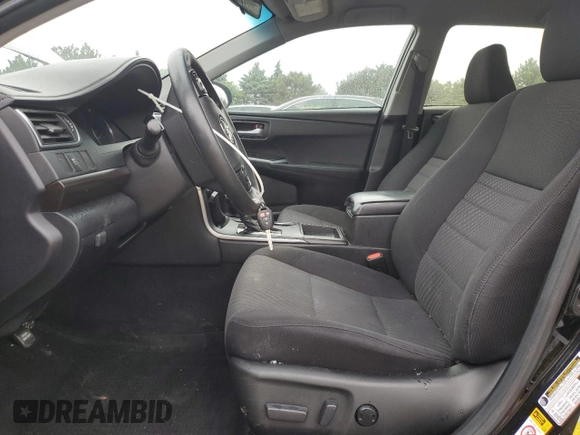 2017 Toyota Camry XLE z VIN 4T1BF1FK5HU780261, wystawiony jako Copart lot #57806555 z przebiegiem 216 536 mil mil oraz Szkoda całkowita • Salvage title. Historia ofert i sprzedaży dostępna na DreamBid. Obrazek 7.