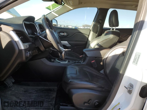 2017 Jeep Cherokee Trailhawk L Plus with VIN 1C4PJMBS3HD214387, listed as a Copart auction lot 43156585 with 84,246 mi miles and Salvage Title. Bid and sale history available at carsss.com. Image 7.