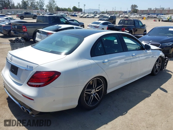 2019 Mercedes-Benz E 53 AMG with VIN WDDZF6BBXKA493065, listed as a IAAI auction lot 42519867 with 53,105 mi miles and . Bid and sale history available at DreamBid. Image 4.