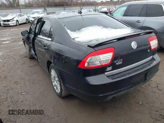 2007 Mercury Milan Premier z VIN 3MEHM08147R623554, wystawiony jako IAAI lot #41714296 z przebiegiem 138 838 mil mil oraz . Historia ofert i sprzedaży dostępna na DreamBid. Obrazek 3.