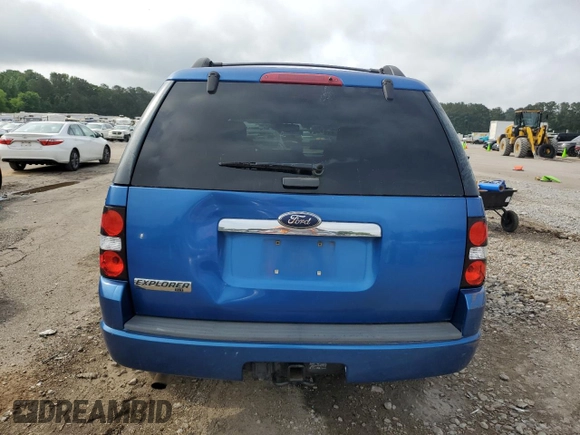 2010 Ford Explorer XLT z VIN 1FMEU6DE2AUA09064, wystawiony jako Copart lot #55181075 z przebiegiem 112 333 mil mil oraz Szkoda całkowita • Salvage title. Historia ofert i sprzedaży dostępna na DreamBid. Obrazek 6.