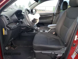 2015 Kia Sorento LX z VIN 5XYKTCA60FG603781, wystawiony jako Copart lot #43392625 z przebiegiem 84 344 mil mil oraz Szkoda całkowita • Salvage title. Historia ofert i sprzedaży dostępna na DreamBid. Obrazek 7.