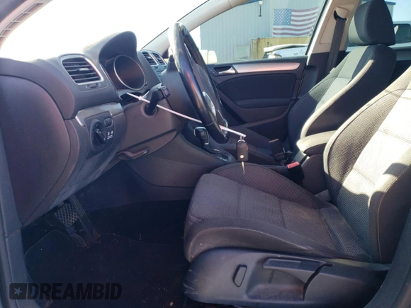 2011 Volkswagen Golf с VIN WVWDM9AJ2BW166859, выставлен на аукционе Copart как лот 87167924 с пробегом 150 505 миль миль и Списание • Salvage title. История ставок и продаж доступна на DreamBid. Изображение 7.