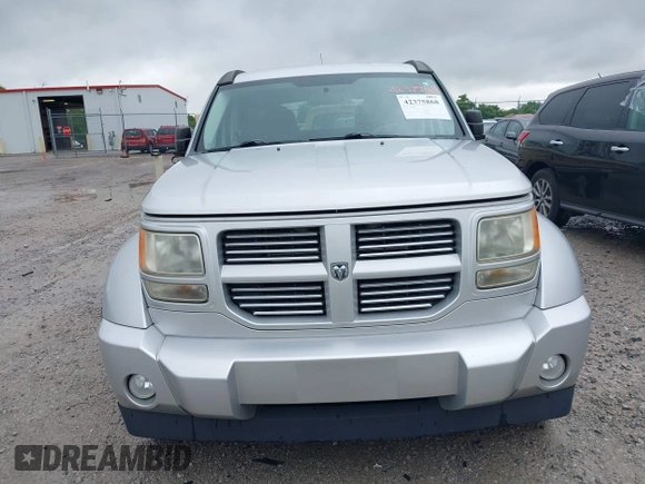 2011 Dodge Nitro Heat z VIN 1D4PT4GK7BW511423, wystawiony jako IAAI lot #42375868 z przebiegiem 117 531 mil mil oraz . Historia ofert i sprzedaży dostępna na DreamBid. Obrazek 6.