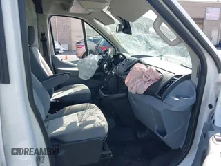 2018 Ford Transit с VIN 1FTYR3XG7JKB40890, выставлен на аукционе IAAI как лот 42448523 с пробегом 92 683 миль миль и . История ставок и продаж доступна на DreamBid. Изображение 5.