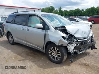 2020 Toyota Sienna XLE Auto Access Seat with VIN 5TDYZ3DC9LS080706, listed as a IAAI auction lot 42526502 with 43,016 mi miles and . Bid and sale history available at DreamBid. Image 1.