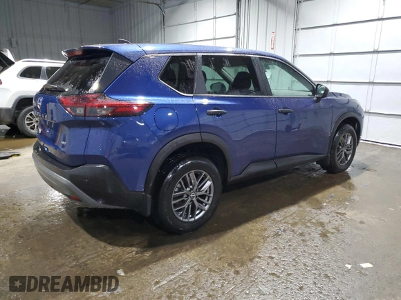 2022 Nissan Rogue S z VIN 5N1BT3AB4NC685705, wystawiony jako Copart lot #46331255 z przebiegiem 48 455 mil mil oraz Szkoda całkowita • Salvage title. Historia ofert i sprzedaży dostępna na DreamBid. Obrazek 3.