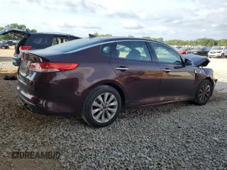 2017 Kia Optima EX with VIN 5XXGU4L32HG163260, listed as a Copart auction lot 61853685 with 140,007 mi miles and Salvage title. Bid and sale history available at DreamBid. Image 3.