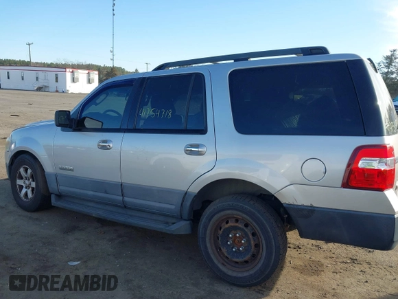 2007 Ford Expedition XLT with VIN 1FMFU155X7LA89024, listed as a IAAI auction lot 41754718 with 203,909 mi miles and . Bid and sale history available at DreamBid. Image 14.