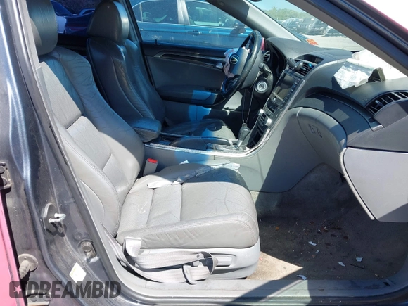2006 Acura TL with VIN 19UUA66226A034293, listed as a IAAI auction lot 42032080 with 224,554 mi miles. Bid and sale history available at carsss.com. Image 5.