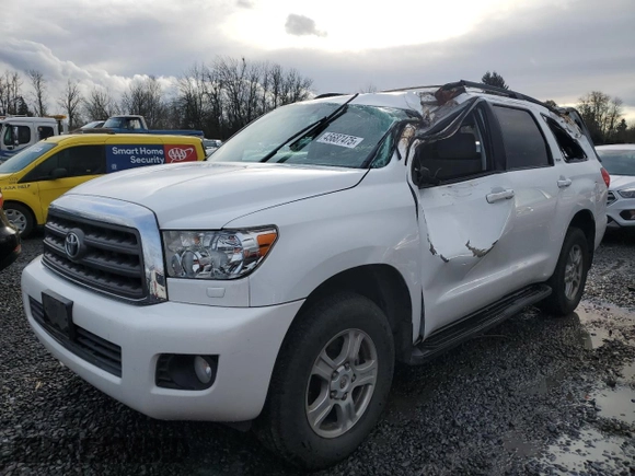 2014 Toyota Sequoia SR5 with VIN 5TDBW5G12ES104755, listed as a Copart auction lot 45687475 with 131,439 mi miles and Salvage Title. Bid and sale history available at carsss.com. Image 1.