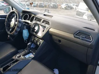 2018 Volkswagen Tiguan SEL with VIN 3VV2B7AX9JM134884, listed as a IAAI auction lot 41181294 with 130,350 mi miles. Bid and sale history available at carsss.com. Image 5.
