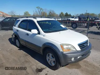 2007 Kia Sorento EX z VIN KNDJC736575664988, wystawiony jako IAAI lot #42029443 z przebiegiem 210 971 mil mil oraz . Historia ofert i sprzedaży dostępna na DreamBid. Obrazek 1.