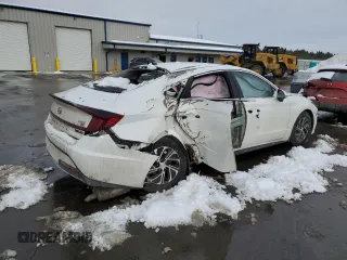 2020 Hyundai Sonata Hybrid Blue with VIN KMHL24JJ5LA012757, listed as a Copart auction lot 43706885 with 90,940 mi miles and Salvage Title. Bid and sale history available at carsss.com. Image 3.