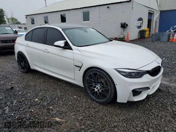 2018 BMW M3 z VIN WBS8M9C5XJ5L71702, wystawiony jako Copart lot #55657055 z przebiegiem Nie podano mil oraz Szkody całkowita. Historia ofert i sprzedaży dostępna na DreamBid. Obrazek 4.
