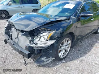 2010 Nissan Maxima 3.5 SV w/Premium Pkg with VIN 1N4AA5AP7AC846190, listed as a IAAI auction lot 40232653 with 136,384 mi miles. Bid and sale history available at carsss.com. Image 6.
