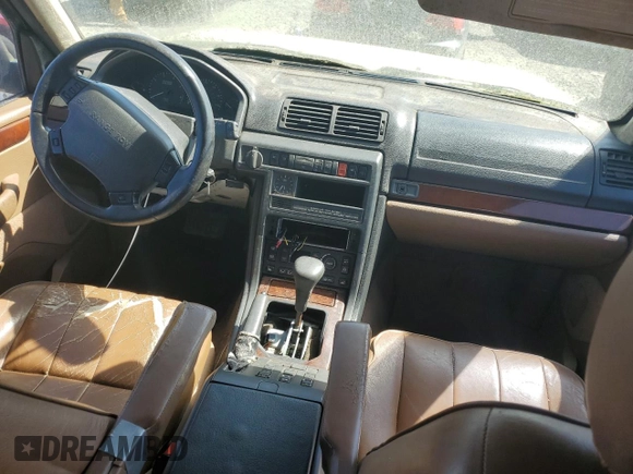 1996 Land Rover Range Rover with VIN SALPE1449TA343061, listed as a Copart auction lot 53206805 with 239,085 mi miles and Clean title. Bid and sale history available at DreamBid. Image 8.