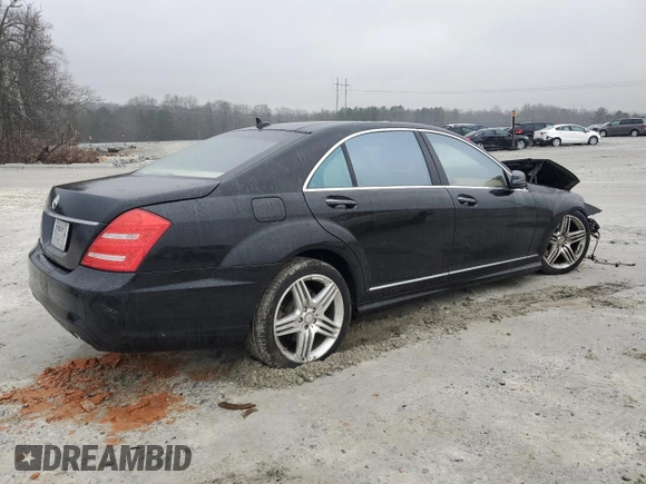 2013 Mercedes-Benz S 550 with VIN WDDNG7DB1DA516914, listed as a Copart auction lot 43611565 with 60,503 mi miles and Salvage Title. Bid and sale history available at DreamBid. Image 3.