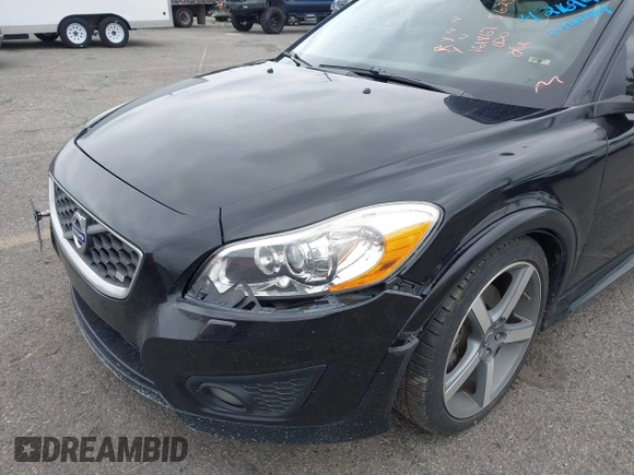 2011 Volvo C30 with VIN YV1672MK2B2239497, listed as a IAAI auction lot 42169447 with 161,867 mi miles and . Bid and sale history available at DreamBid. Image 12.