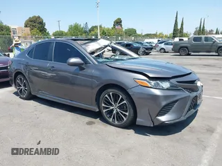 2018 Toyota Camry LE с VIN 4T1B11HK1JU599790, выставлен на аукционе IAAI как лот 42768467 с пробегом 104 660 миль миль и . История ставок и продаж доступна на DreamBid. Изображение 1.