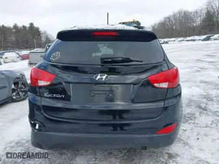 2015 Hyundai Tucson SE with VIN KM8JU3AG2FU103035, listed as a IAAI auction lot 41592256 with 105,792 mi miles. Bid and sale history available at carsss.com. Image 16.