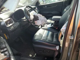 2017 Kia Sorento EX z VIN 5XYPHDA56HG232245, wystawiony jako Copart lot #56305625 z przebiegiem 76 947 mil mil oraz Szkoda całkowita • Salvage title. Historia ofert i sprzedaży dostępna na DreamBid. Obrazek 7.