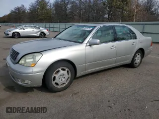 2001 Lexus LS 430 with VIN JTHBN30F110048073, listed as a Copart auction lot 46076775 with 180,932 mi miles and Clean Title. Bid and sale history available at carsss.com. Image 1.