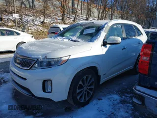 2014 Kia Sorento SX Limited with VIN 5XYKWDA73EG520883, listed as a IAAI auction lot 41391858 with 98,762 mi miles. Bid and sale history available at carsss.com. Image 23.