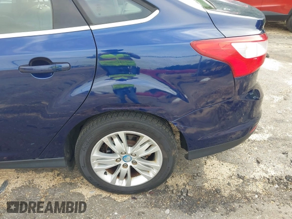 2012 Ford Focus SEL with VIN 1FAHP3H20CL135266, listed as a IAAI auction lot 42169559 with 196,104 mi miles. Bid and sale history available at carsss.com. Image 12.