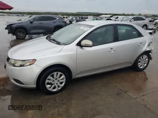 2012 Kia Forte EX with VIN KNAFU4A21C5516412, listed as a Copart auction lot 72630114 with 303,809 mi miles and Salvage Title. Bid and sale history available at carsss.com. Image 1.