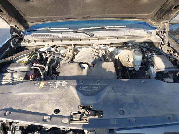 2018 Chevrolet Silverado 1500 Work Truck with VIN 1GCVKNEH3JZ247828, listed as a IAAI auction lot 41537573 with 134,684 mi miles. Bid and sale history available at carsss.com. Image 10.